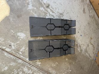 Car ramps (rhino ramps)