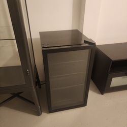 Mini Fridge (Black)