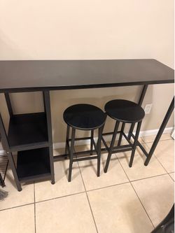 Countertop 2 seater table