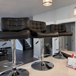 3 Bar Stools 
