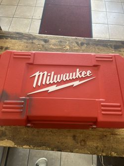 Milwaukee Right Angle Drill 