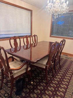 Free dinning set