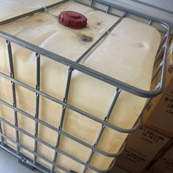 300gl Tote Tanks