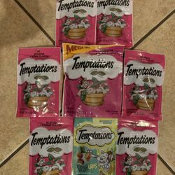 CAT TREATS!!!!!!! TAKE THE WHOLE LOT FOR $8 
