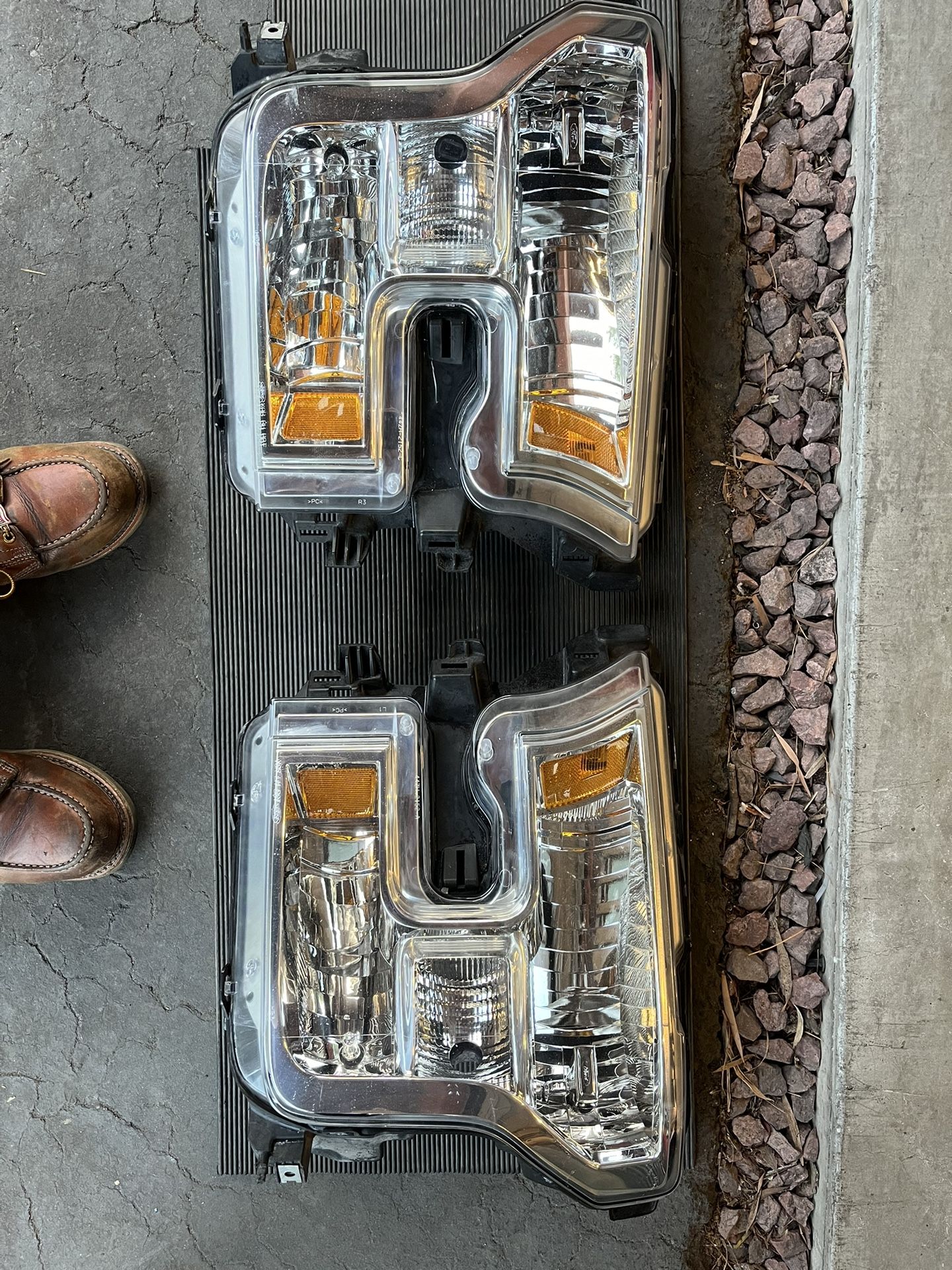 2015-2017 Ford F150 Headlights