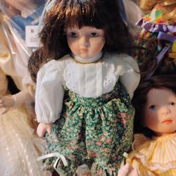 Goebel Victoria Ashlea Birthstone Porcelain Doll