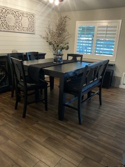 Dinning Table