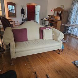 Ethan Allen Chippendale Style Loveseat