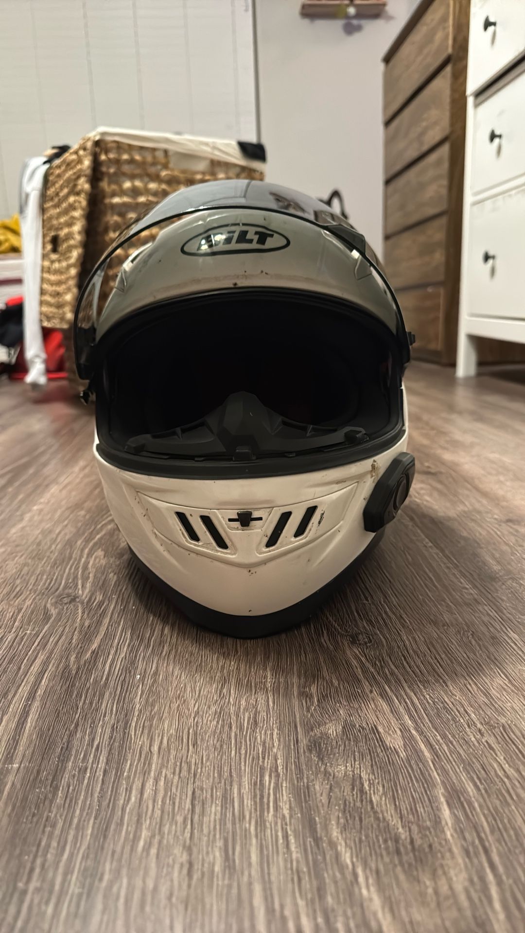 BILT white Bluetooth Helmet (tinted Visor