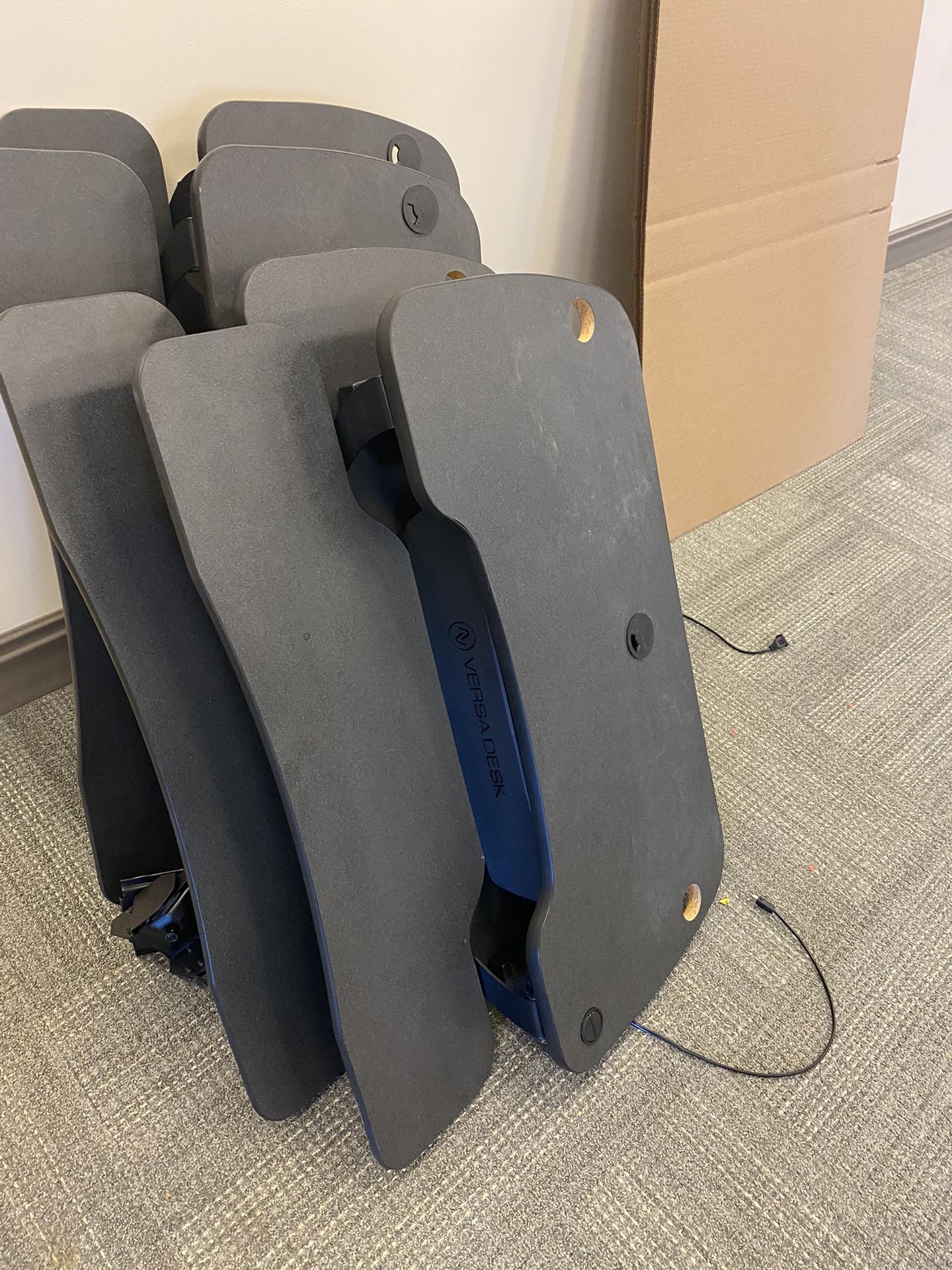 Versa Desk