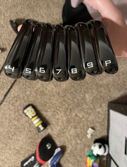 Taylormade P790 Black iron set (4-P) Milled Grind 2 Wedges, Stealth Driver.
