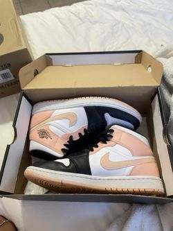 2021 Air Jordan 1 Mid 'Crimson Tint'