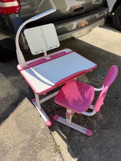Kids desk