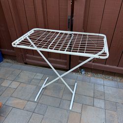 Clothes drying rack (hanger) for backyard