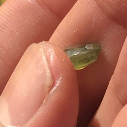 Earthy Green sapphire Cut Gem Natural Untreated Unheated Ceylon 