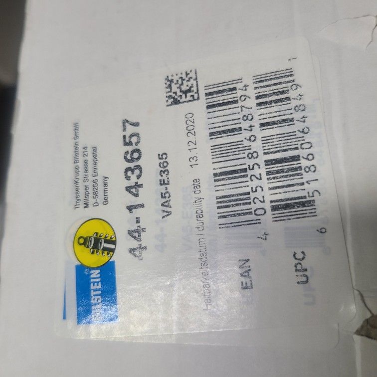 OEM Air Strut For Multiple Mercedes Vehicles