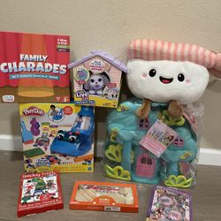 Play Doh Treehouse Playset Family Charades Little Live Pets Bracelet Christmas Crafts Toy Bundle