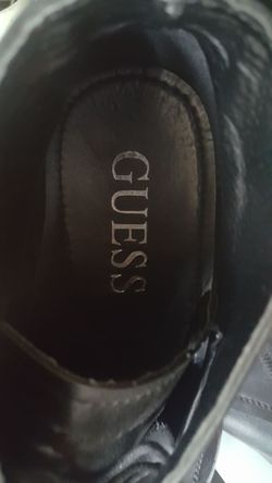 Men's Guess black genuine leather dress shoes size 10.5