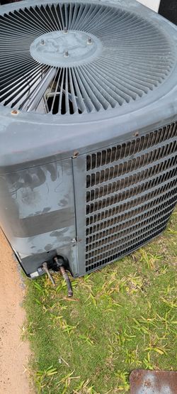 3Ton  Goodman Air Conditioner Condenser

