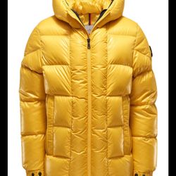 Dougcan Moncler Yellow Coat 