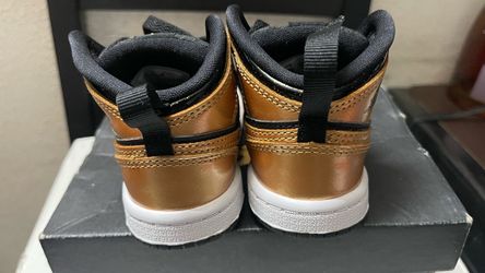 Toddler shoes 5c