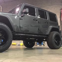3.25" Lift Kit With FOX Shock & Installation. 07-18 JEEP Wrangler Limited Sahara Sport JK