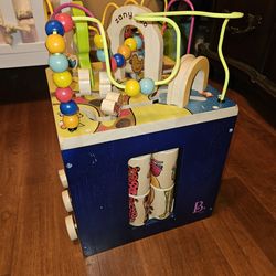 Wooden toddler play cube