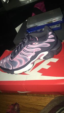 Nike air maxes