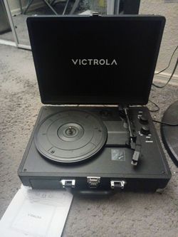 Victrola Journey II (2025) Record Player Turntable