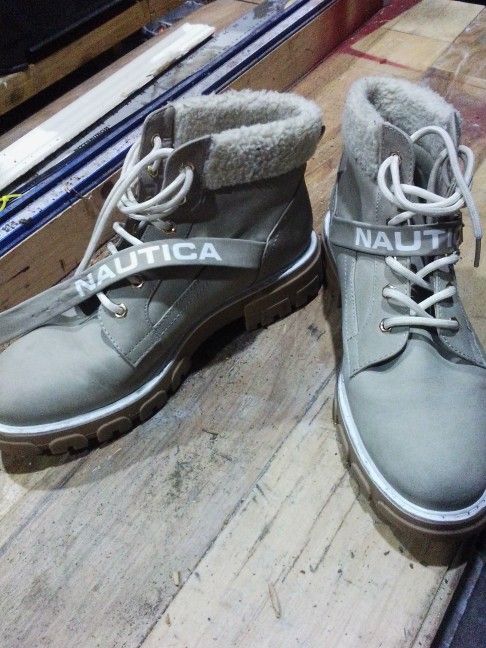 Cream Nautica Boots Size 10