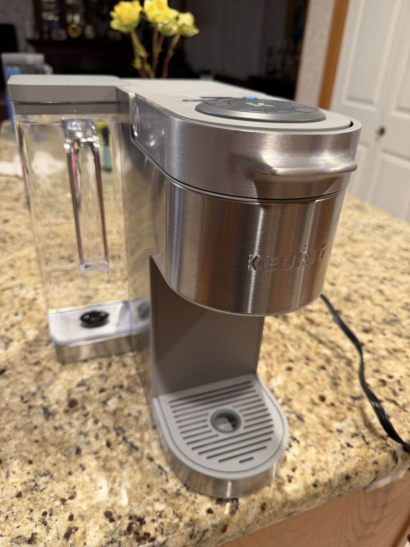 Keurig K Supreme Plus Smart coffee maker.