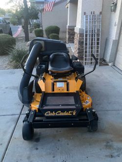 Cub Cadet Zero Turn Lawn Mower (LOW HOURS)