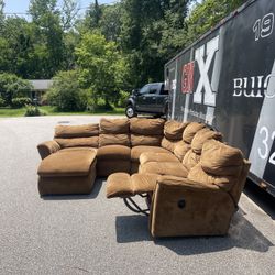 Free Delivery! Laz-Boy Sectional With 2 Manual Recliners! 