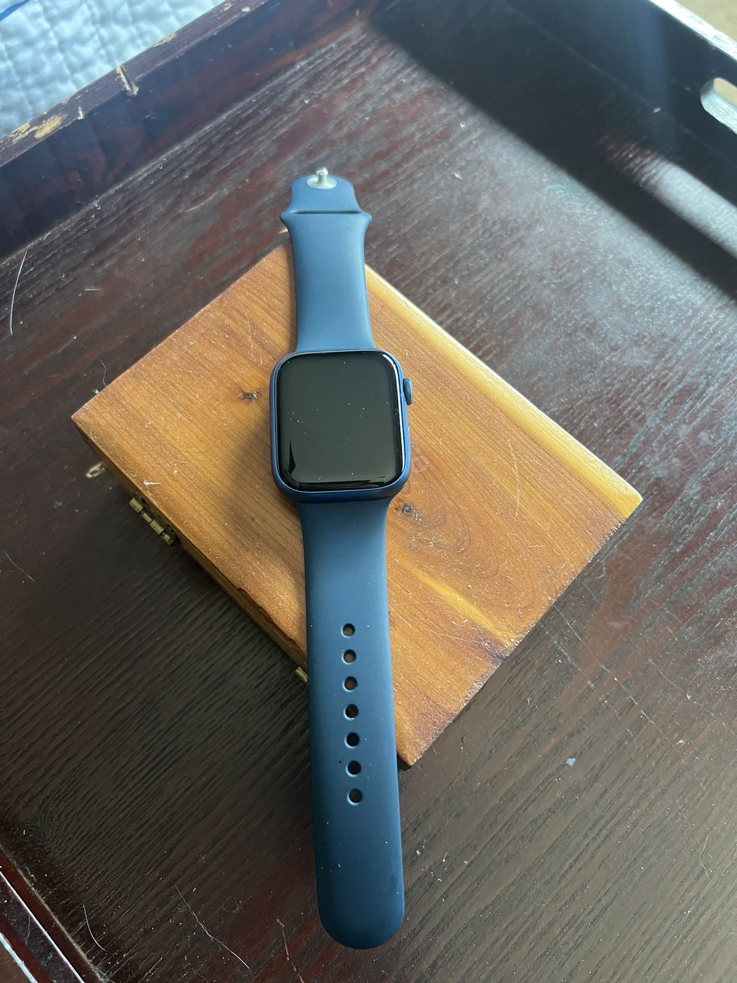 Apple Watch Series 7 Blue Aluminum 45mm Cell Phone Watch