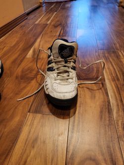 Vintage Adidas Running Shoes 90s for Sale in Redmond, WA - OfferUp
