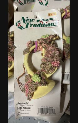 CHRISTMAS TREE ORNAMENTS (Brand New!)