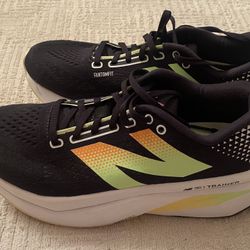 NEW New Balance Super Comp Fuel Cell V3 