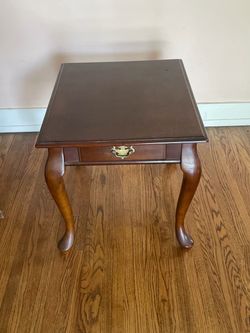 Estate Sale Wood Side End Table