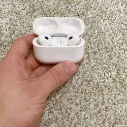 Like new Apple Airpods Pro (2nd Generation)