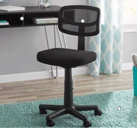 Mainstays Task Desk Chair black