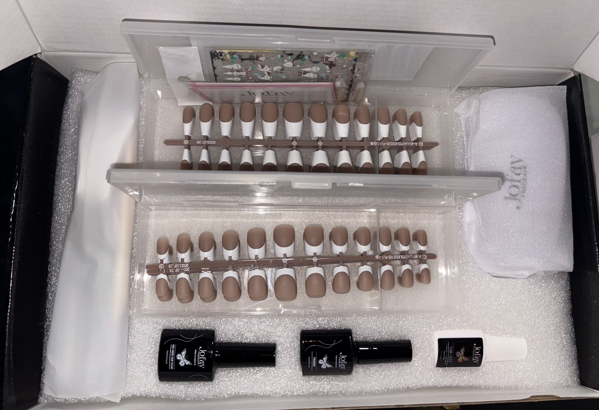 The Luxe Nail & Lash Beauty Bundle