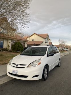 2009 Toyota Sienna