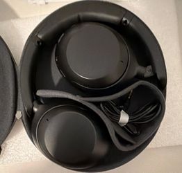 Sony WH-XB910N noise canceling bass headphones