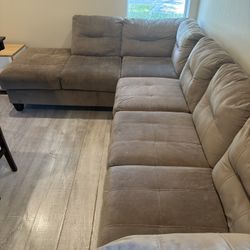Furniture /couch ,tv Table ,Dining Table Of Use