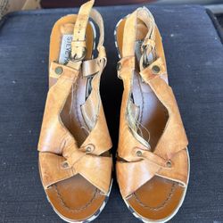 Steve Madden Wedge Heels Barely Worn Size 5
