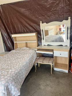 Twin Bed Set