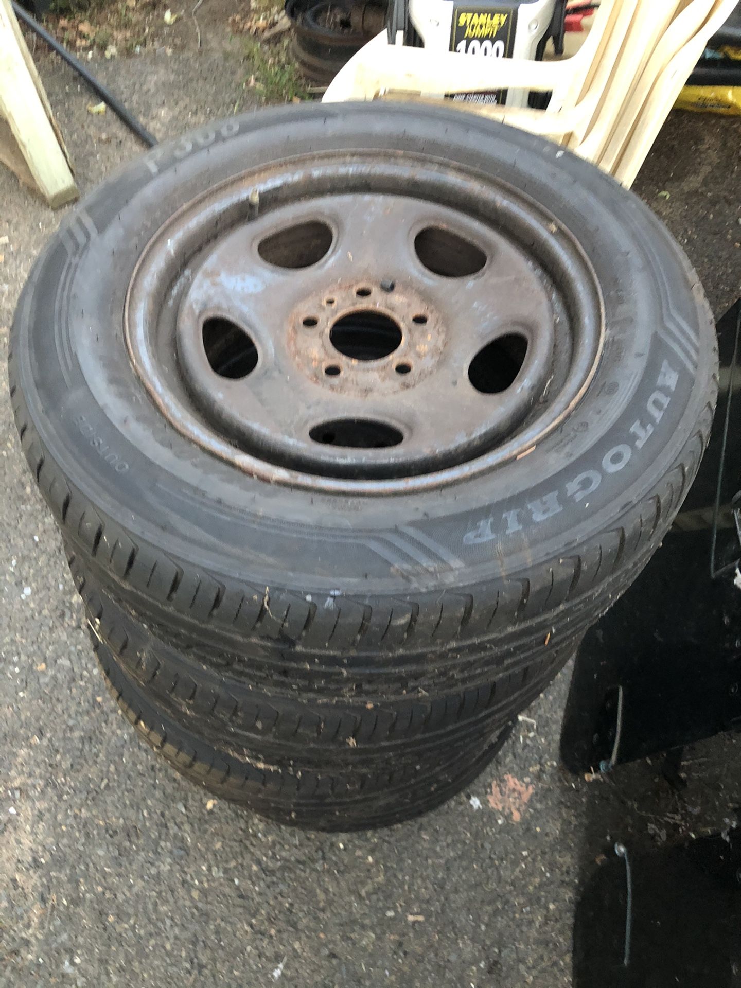 225/60/16 tires like new x4 rims are free with sale for Chrysler dodge intrepid