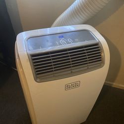 BLACK+DECKER Portable Air Conditioner with Heat