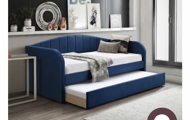 Day Bed Frame And Mattresses