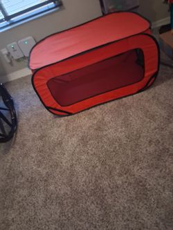 Small dog or cat carriers new never used